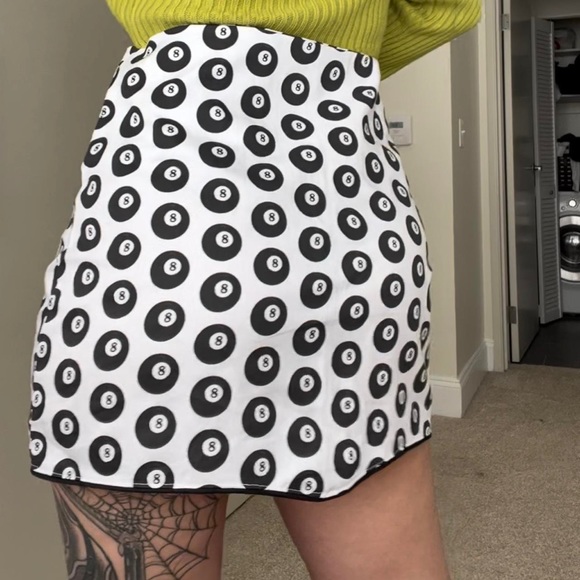 8 ball print skirt - Picture 3 of 4